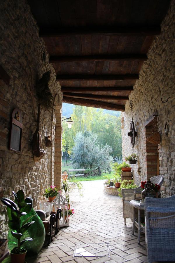 Casale Fontanile Bed And Breakfast Smerillo Exteriér fotografie