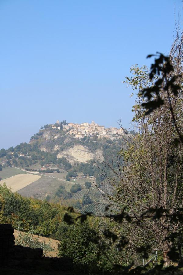 Casale Fontanile Bed And Breakfast Smerillo Exteriér fotografie